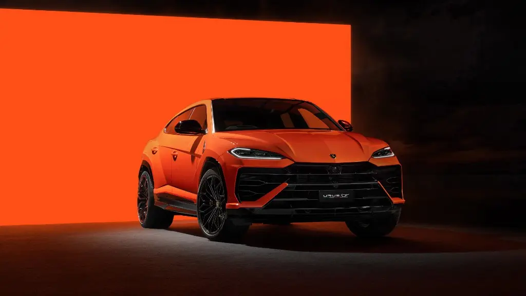 Lamborghini Urus luxury rental, EZ Car Rentals